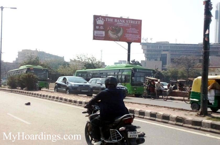 OOH Hoardings Agency in India, highway Hoardings advertising in VVIP Gate Ramleela Maidan New Delhi, Hoardings Agency in New Delhi